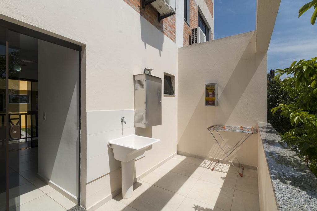 Residencial Los Abuelos Bombinhas Eksteriør billede